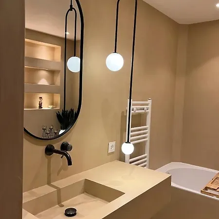 アパート Modern House